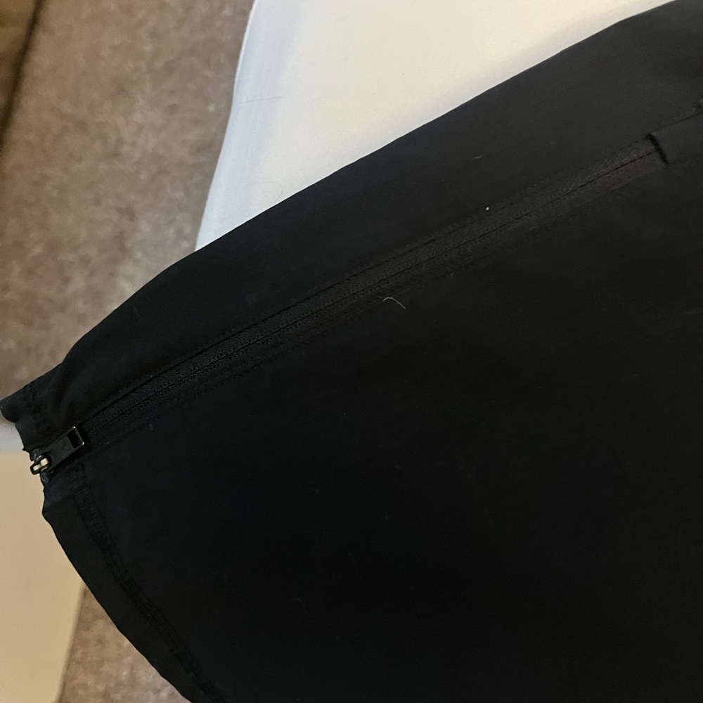 Men Shorts - Picture 2 of 5